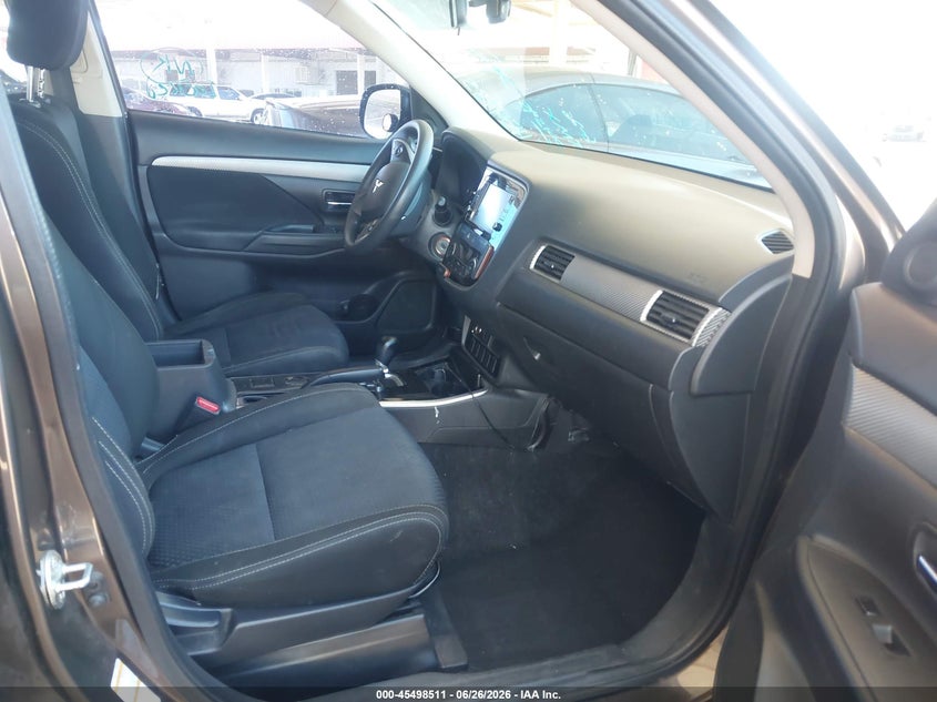 2018 Mitsubishi Outlander VIN JA4AD2A3XJZ001595 IAAI salvage auction — NORMAL WEAR, Clear (Arizona), sold $25 on 2026-07-28 (photo 5)
