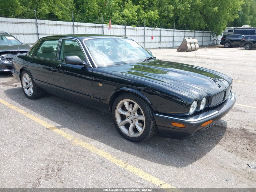 2001 Jaguar Xj series VIN SAJDA15B41MF34888 IAAI salvage auction — NORMAL WEAR, Clear (Michigan), sold $625 on 2026-07-06 (photo 1)