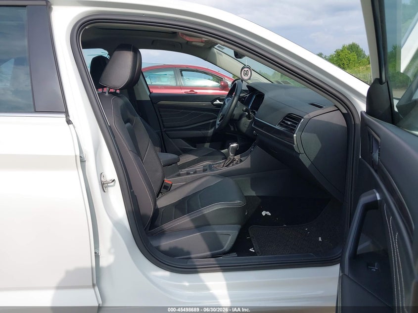 2022 Volkswagen Jetta VIN 3VWGM7BU7NM029878 IAAI salvage auction — SIDE, Salvage Title, sold $6,100 on 2026-08-12 (photo 5)