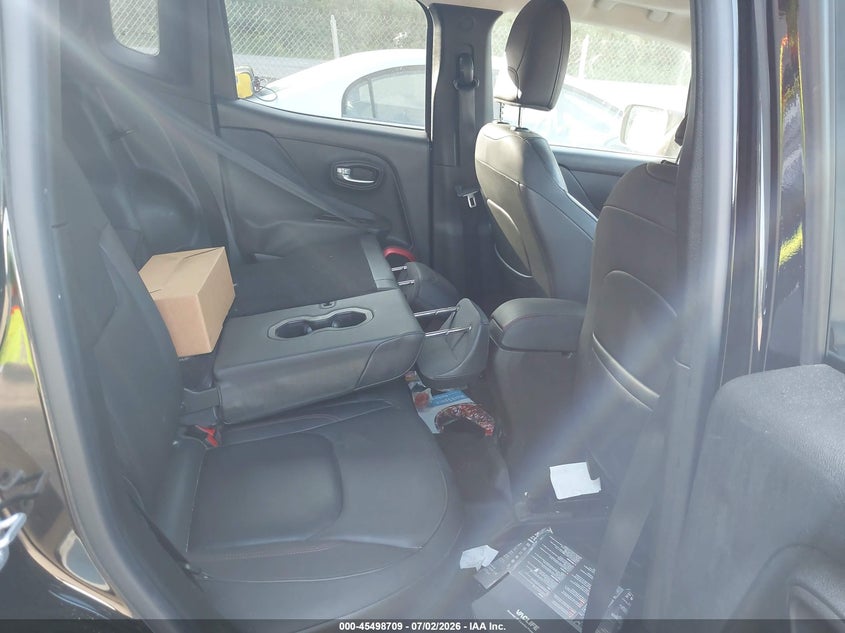 2015 Jeep Renegade VIN ZACCJBCT9FPC49914 IAAI salvage auction — SIDE, Parts Only Bos (Maryland), sold $625 on 2026-07-15 (photo 8)