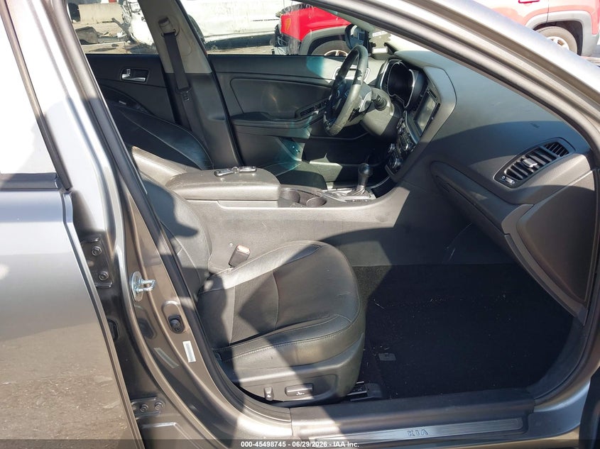 2014 Kia Optima VIN 5XXGR4A60EG336526 IAAI salvage auction — UNKNOWN, Rebuildable (Florida), sold $300 on 2026-07-21 (photo 5)