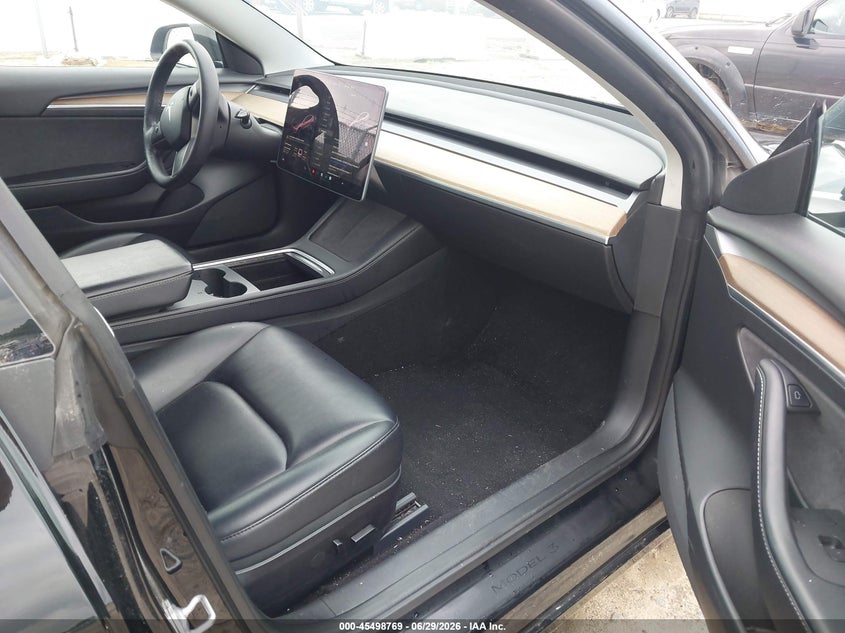 2021 Tesla Model 3 VIN 5YJ3E1EA0MF085984 IAAI salvage auction — RIGHT FRONT, Salvage (North Carolina), sold $9,000 on 2026-07-25 (photo 5)