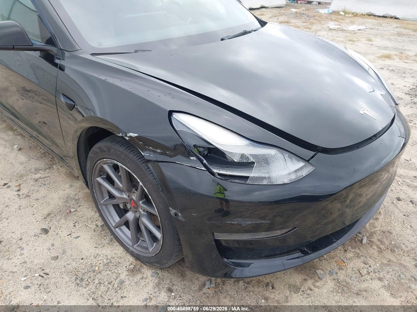 2021 Tesla Model 3 VIN 5YJ3E1EA0MF085984 IAAI salvage auction — RIGHT FRONT, Salvage (North Carolina), sold $9,000 on 2026-07-25 (photo 6)