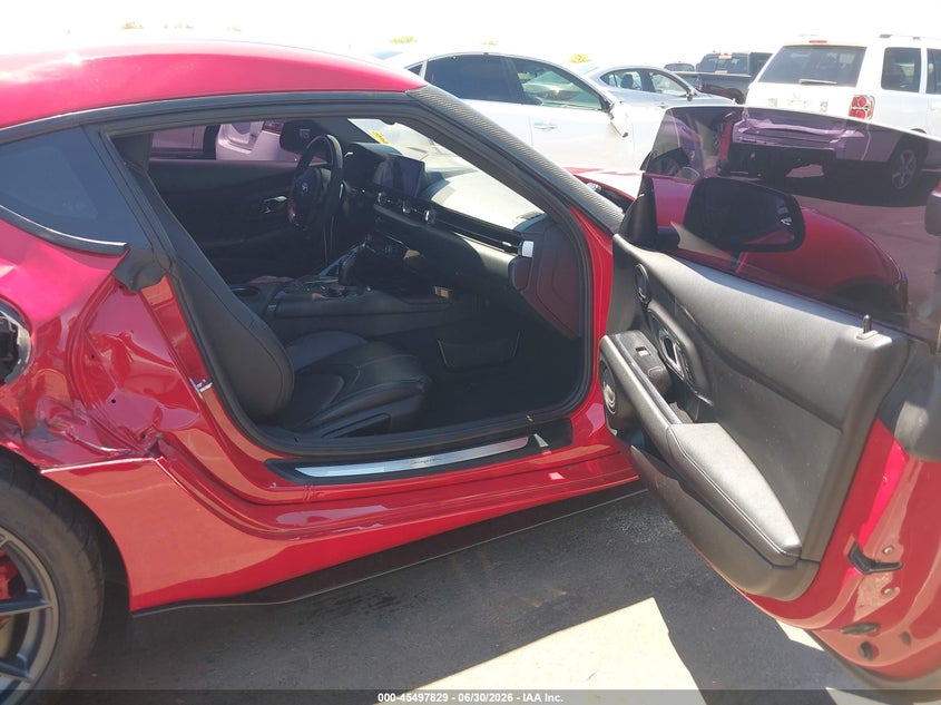 2020 Toyota VIN WZ1DB4C0XLW025229 IAAI salvage auction — RIGHT SIDE, Salvage Title, sold $16,100 on 2026-07-28 (photo 5)