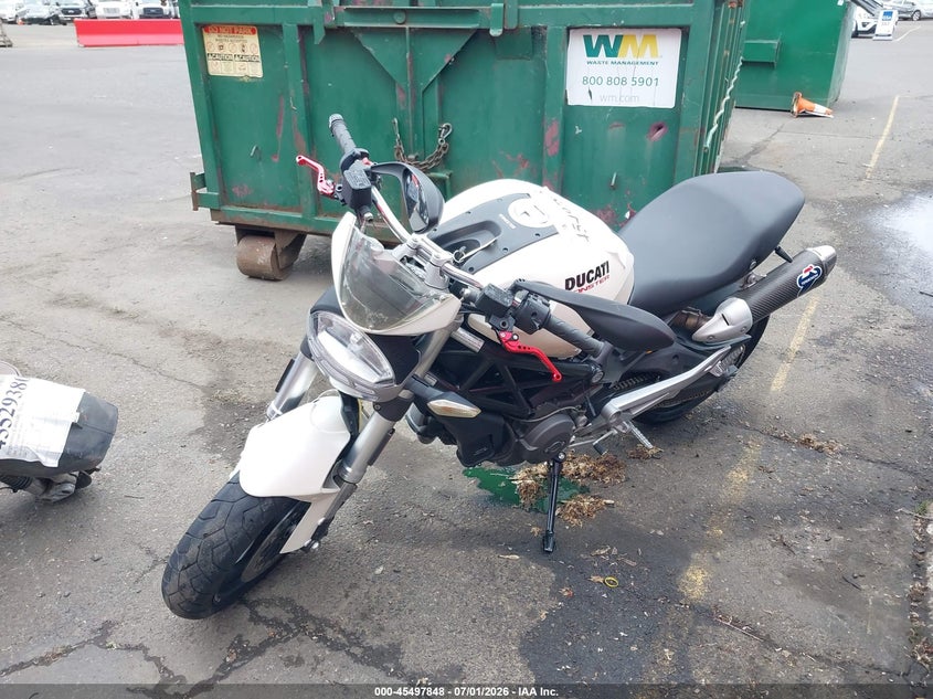 2009 Ducati Monster VIN ZDM1RADN79B001156 IAAI salvage auction — RIGHT FRONT, Salvage (Oregon), sold $1,100 on 2026-08-20 (photo 2)