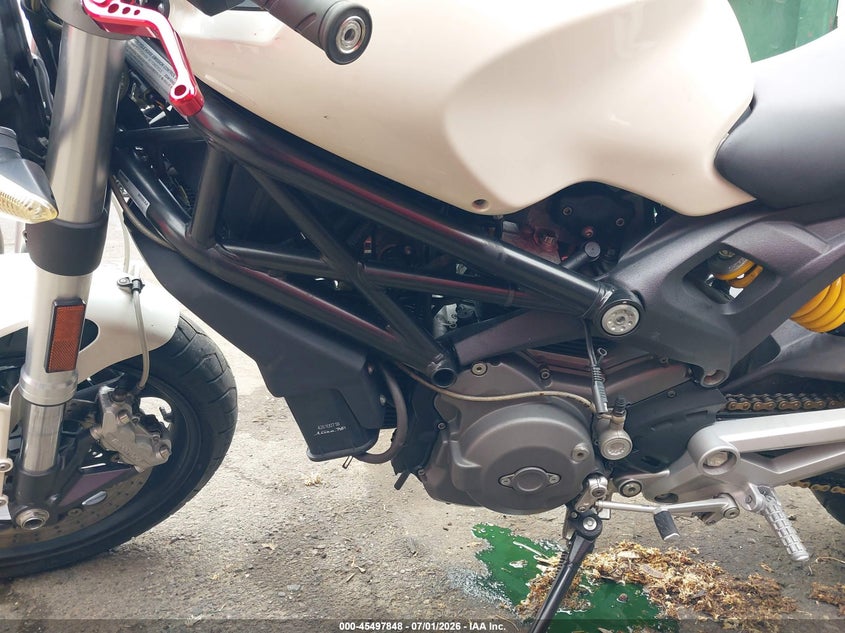 2009 Ducati Monster VIN ZDM1RADN79B001156 IAAI salvage auction — RIGHT FRONT, Salvage (Oregon), sold $1,100 on 2026-08-20 (photo 9)