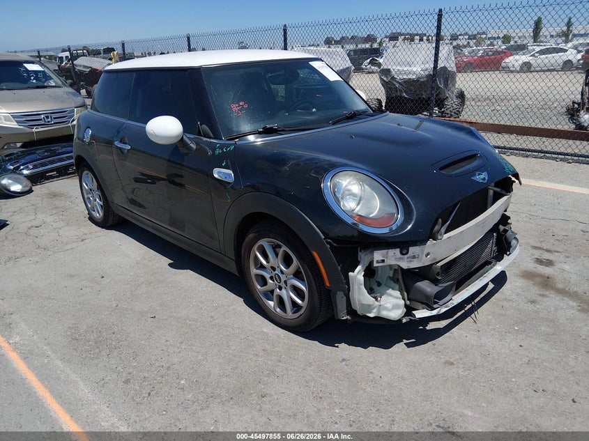2015 Mini Hard top VIN WMWXP7C53F2A37177 IAAI salvage auction — LEFT FRONT, Salvage (California), sold $1,150 on 2026-07-29 (photo 1)