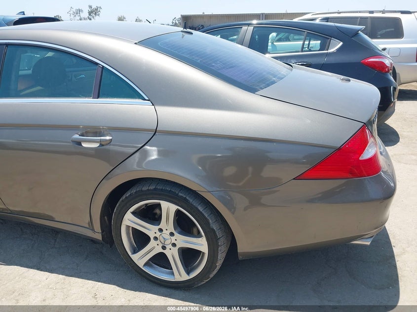 2006 Mercedes-benz Cls-class VIN WDDDJ75X56A014787 IAAI salvage auction — LEFT REAR, Salvage (California), sold $800 on 2026-07-08 (photo 6)