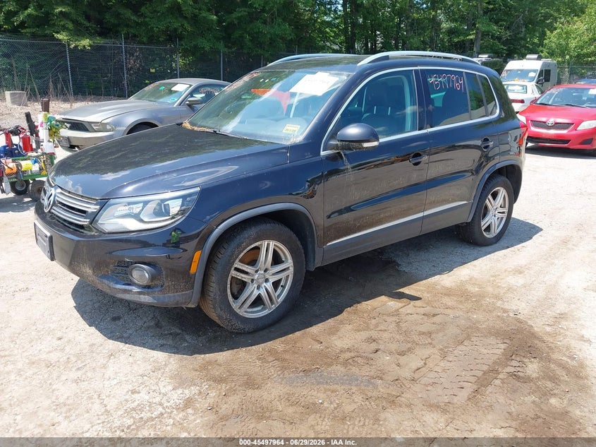 2012 Volkswagen Tiguan VIN WVGBV7AX2CW591895 IAAI salvage auction — NORMAL WEAR, Original (Maine), sold $475 on 2026-07-06 (photo 2)