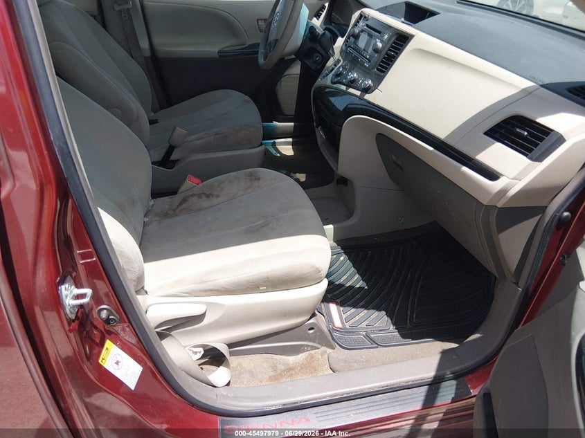 2013 Toyota Sienna VIN 5TDZK3DC2DS281602 IAAI salvage auction — NORMAL WEAR, Original (Texas), sold $3,000 on 2026-07-13 (photo 5)