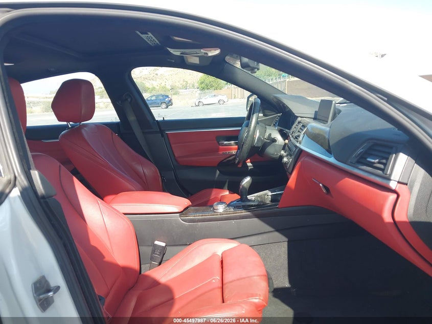 2016 BMW 4er VIN WBA4A9C52GG504834 IAAI salvage auction — NORMAL WEAR, Clear (California), sold $2,400 on 2026-07-29 (photo 5)