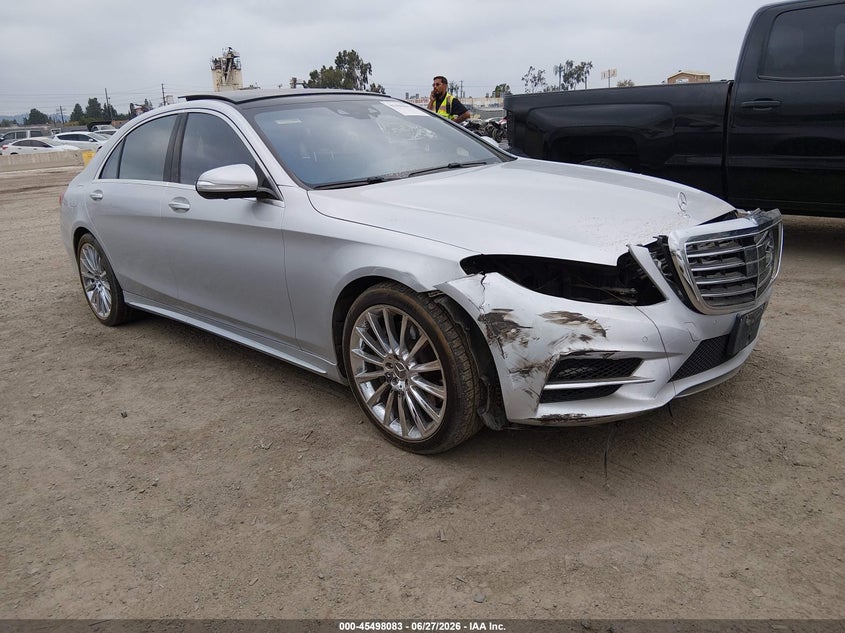 2015 Mercedes-benz S-klasse VIN WDDUG8CB4FA203507 IAAI salvage auction — FRONT END, Wait Title, sold $8,000 on 2026-08-09 (photo 1)
