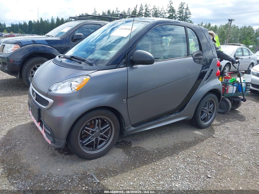 2013 Smart Fortwo VIN WMEEJ3BA2DK601366 IAAI salvage auction — NORMAL WEAR, Clear (Washington), sold $1,150 on 2026-07-15 (photo 2)