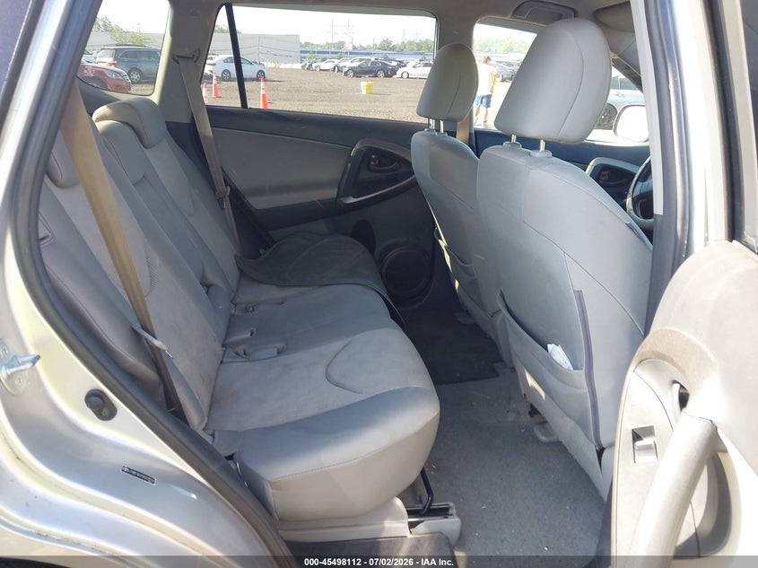 2010 Toyota Rav4 VIN JTMBF4DV9AD039197 IAAI salvage auction — NORMAL WEAR, Clear (New York), sold $3,100 on 2026-07-14 (photo 8)