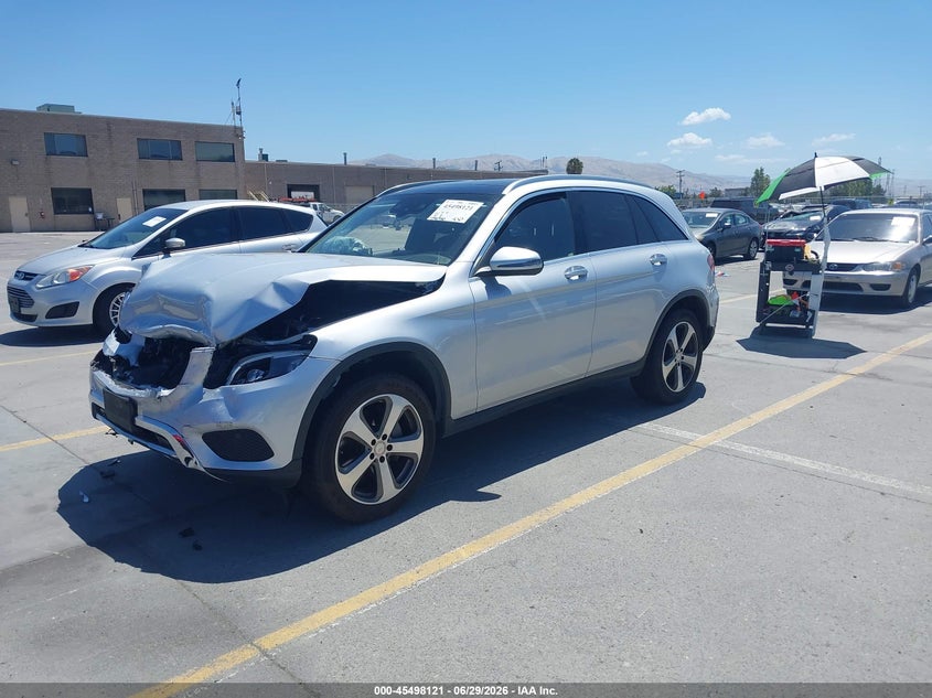 2016 Mercedes-benz Glc VIN WDC0G4JB8GF048575 IAAI salvage auction — FRONT & REAR, Salvage (California), sold $2,550 on 2026-08-03 (photo 2)