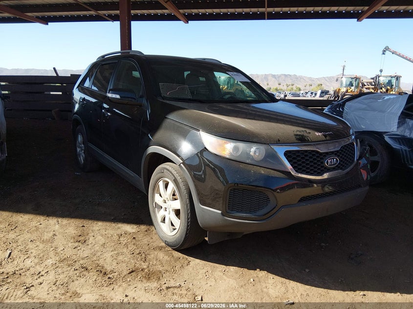 2013 Kia Sorento VIN 5XYKT4A21DG338322 IAAI salvage auction — LEFT FRONT, Salvage (Arizona), sold $25 on 2026-07-28 (photo 1)