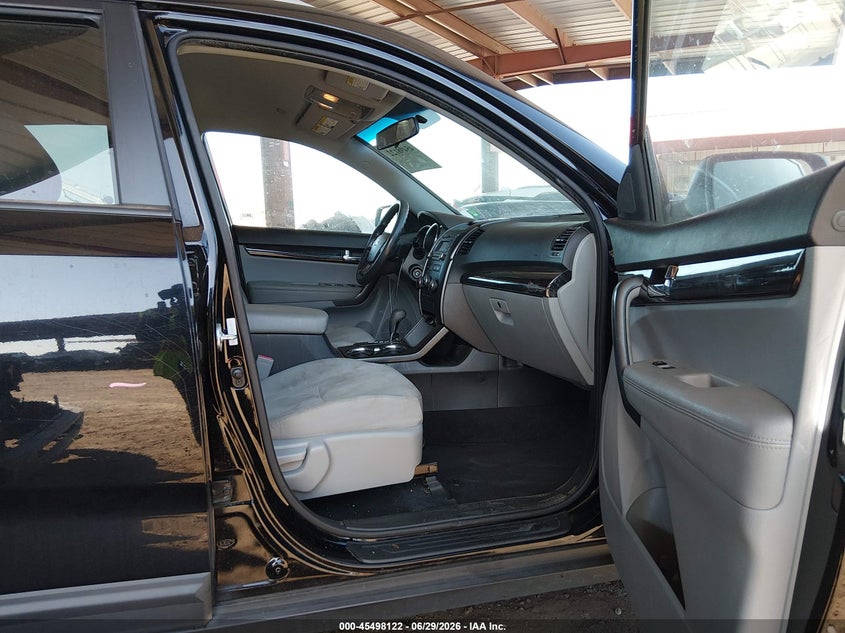2013 Kia Sorento VIN 5XYKT4A21DG338322 IAAI salvage auction — LEFT FRONT, Salvage (Arizona), sold $25 on 2026-07-28 (photo 5)