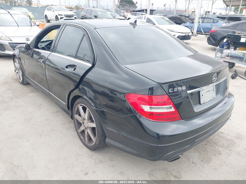 2012 Mercedes-benz C-klasse VIN WDDGF4HB3CR205411 IAAI salvage auction — LEFT SIDE, Salvage (California), sold $1,200 on 2026-07-29 (photo 3)