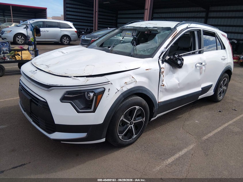 2024 Kia Niro VIN KNDCR3LE7R5187474 IAAI salvage auction — ROLLOVER, Clear (Hawaii), sold $1,825 on 2026-07-28 (photo 2)