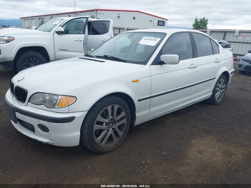 2002 BMW 3er VIN WBAEW53432PG18018 IAAI salvage auction — FRONT END, Salvage Title, sold $200 on 2026-07-21 (photo 2)