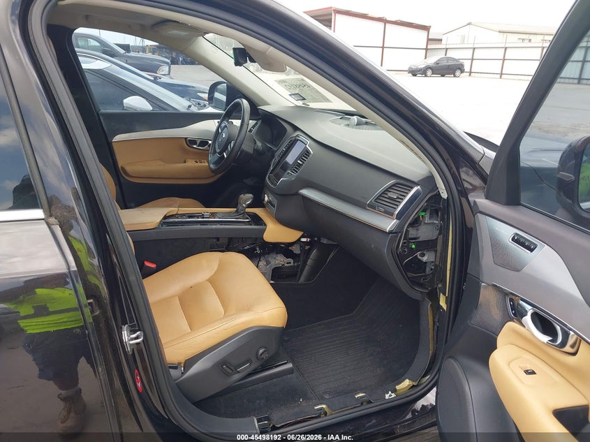 2016 Volvo Xc90 VIN YV4A22PKXG1017150 IAAI salvage auction — NORMAL WEAR, Original (Texas), sold $2,250 on 2026-07-28 (photo 5)