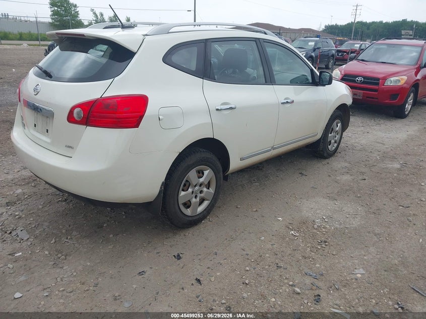 2015 Nissan Rogue VIN JN8AS5MV2FW259729 IAAI salvage auction — FRONT END, Clear (Wisconsin), sold $900 on 2026-07-30 (photo 4)