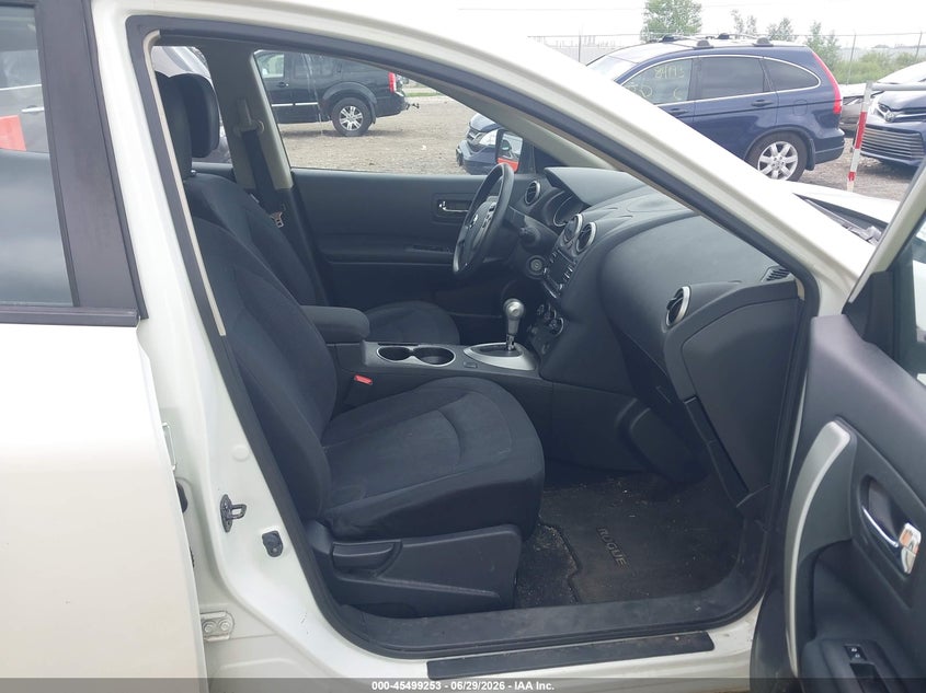 2015 Nissan Rogue VIN JN8AS5MV2FW259729 IAAI salvage auction — FRONT END, Clear (Wisconsin), sold $900 on 2026-07-30 (photo 5)