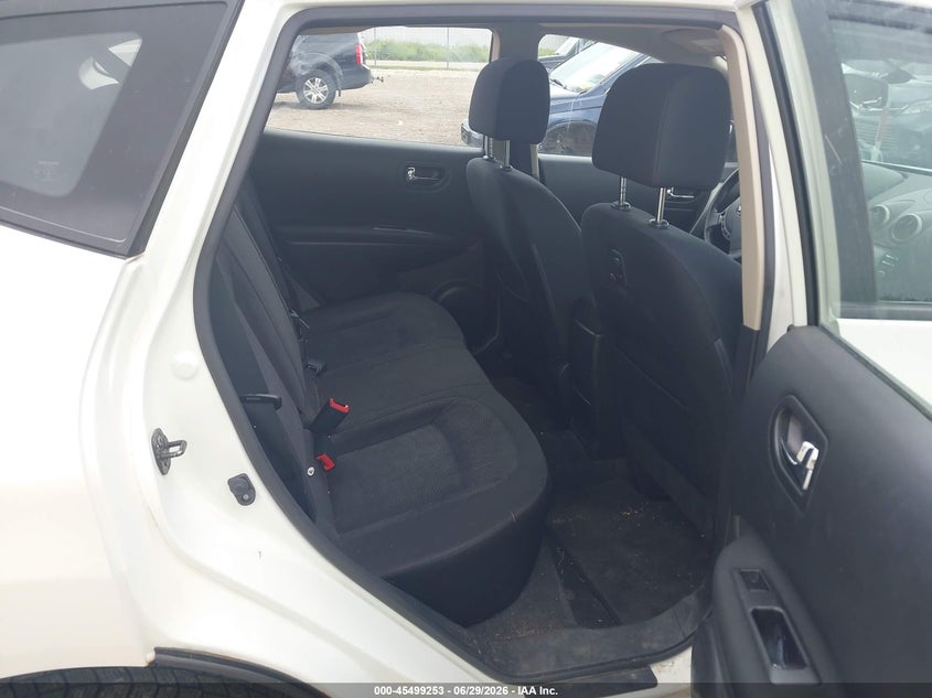 2015 Nissan Rogue VIN JN8AS5MV2FW259729 IAAI salvage auction — FRONT END, Clear (Wisconsin), sold $900 on 2026-07-30 (photo 8)