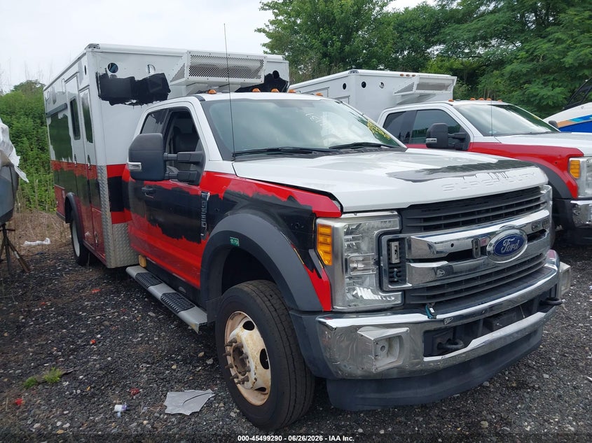 2017 Ford F550 VIN 1FD0X5HT4HEC91197 — IAAI salvage auction photo
