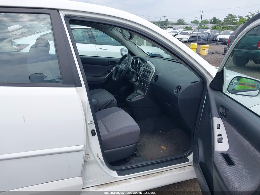 2006 Pontiac Vibe VIN 5Y2SL67806Z452517 IAAI salvage auction — NORMAL WEAR, Clear (New Jersey), sold $750 on 2026-07-06 (photo 5)