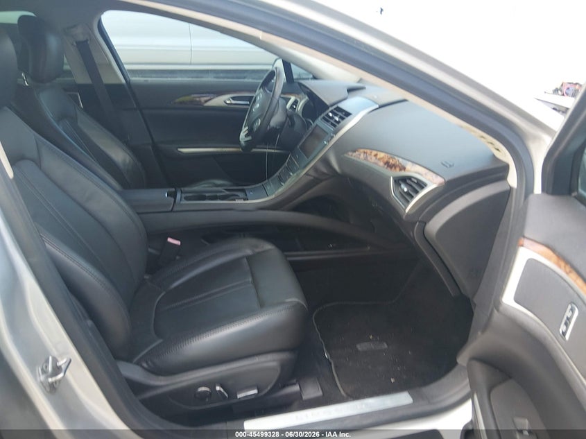 2013 Lincoln Mkz VIN 3LN6L2JK7DR812264 IAAI salvage auction — NORMAL WEAR, Original (Texas), sold $300 on 2026-07-10 (photo 5)