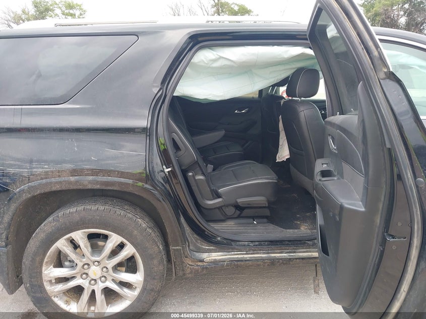 2020 Chevrolet Traverse VIN 1GNEVNKW0LJ317322 IAAI salvage auction — LEFT FRONT, Salvage (Nebraska), sold $6,500 on 2026-07-31 (photo 8)