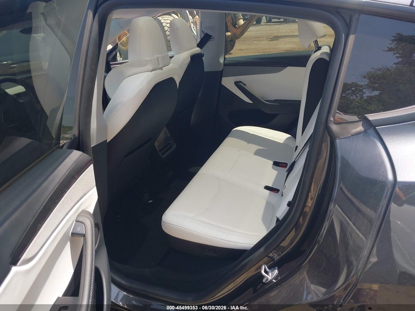 2026 Tesla Model y VIN 7SAYGDED6TF441805 IAAI salvage auction — REAR END, Salvage Title, sold $18,400 on 2026-09-05 (photo 8)