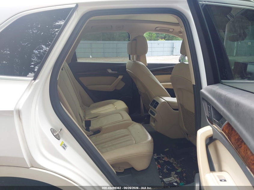 2018 Audi Q5 VIN WA1BNAFY1J2096072 IAAI salvage auction — NORMAL WEAR, Clear (New Jersey), sold $4,600 on 2026-07-29 (photo 8)
