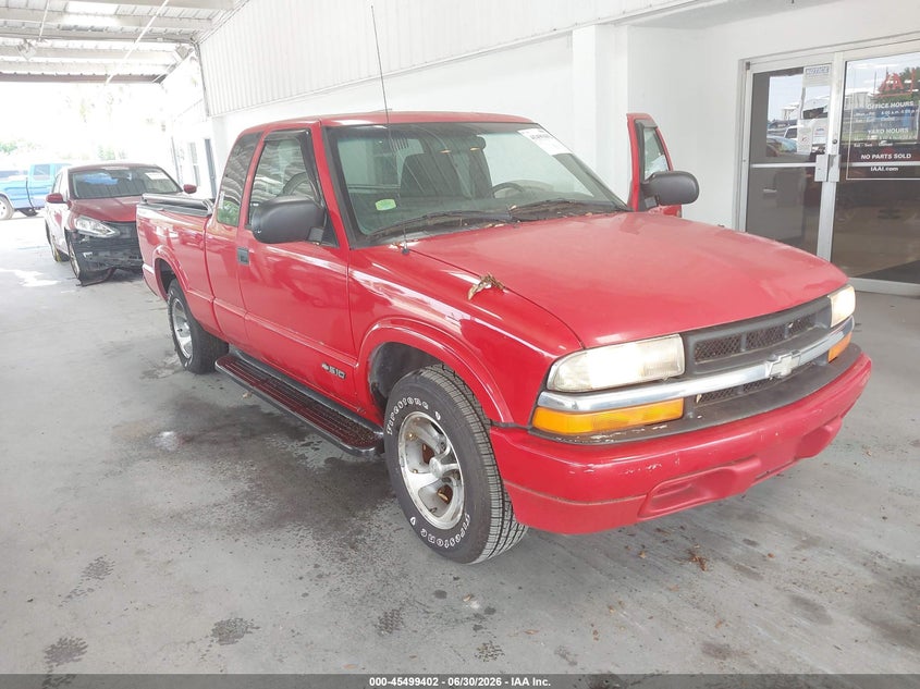 2000 Chevrolet S-10 VIN 1GCCS1958Y8251261 IAAI salvage auction — NORMAL WEAR, Clear (Florida), sold $525 on 2026-07-08 (photo 6)