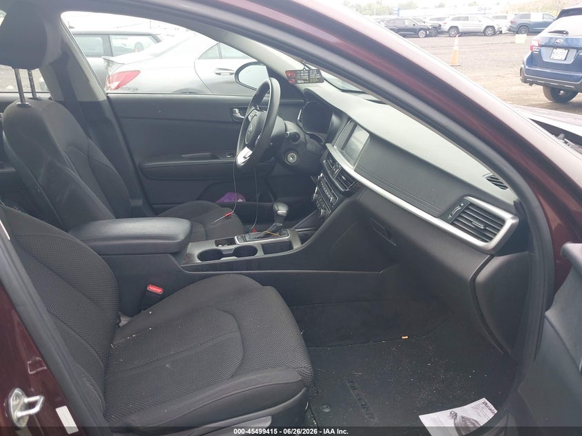 2019 Kia Optima VIN 5XXGT4L33KG282025 IAAI salvage auction — NORMAL WEAR, Clear (Montana), sold $700 on 2026-07-28 (photo 5)