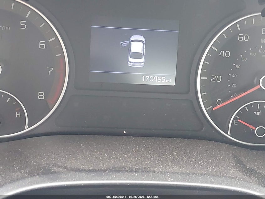 2019 Kia Optima VIN 5XXGT4L33KG282025 IAAI salvage auction — NORMAL WEAR, Clear (Montana), sold $700 on 2026-07-28 (photo 7)