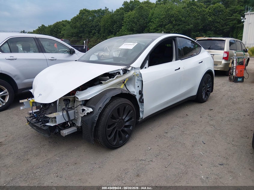 2025 Tesla Model y VIN 7SAYGDEF7SF310110 IAAI salvage auction — FRONT END, Salvage (Rhode Island), sold $12,600 on 2026-08-02 (photo 2)