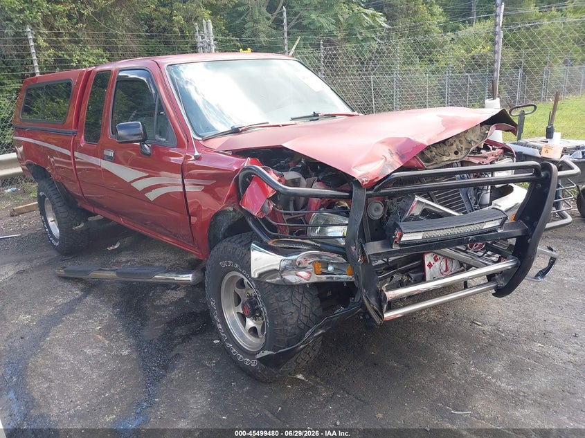 1992 Toyota Pickup VIN JT4VN13D4N5094499 IAAI salvage auction — FRONT END, Salvage (North Carolina), sold $3,050 on 2026-07-16 (photo 1)