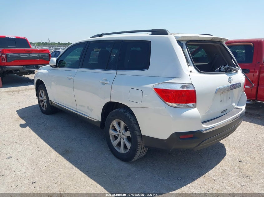 2013 Toyota Highlander VIN 5TDZA3EH2DS041690 IAAI salvage auction — REAR END, Salvage (Texas), sold $4,550 on 2026-07-17 (photo 3)