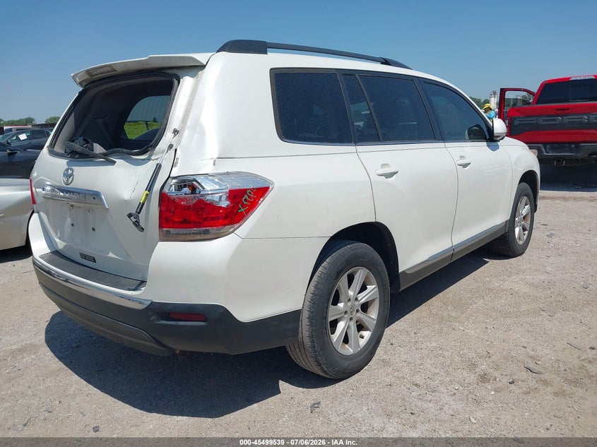 2013 Toyota Highlander VIN 5TDZA3EH2DS041690 IAAI salvage auction — REAR END, Salvage (Texas), sold $4,550 on 2026-07-17 (photo 4)
