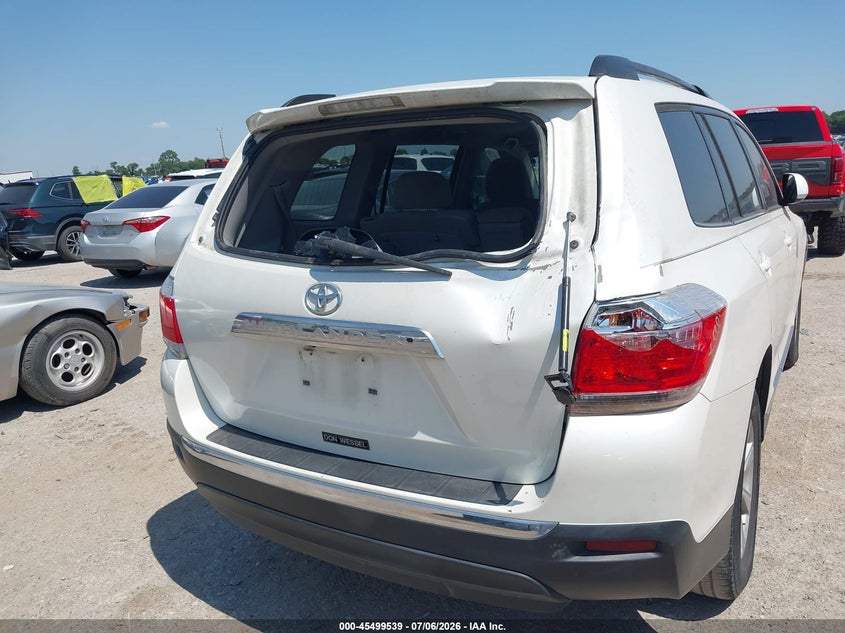 2013 Toyota Highlander VIN 5TDZA3EH2DS041690 IAAI salvage auction — REAR END, Salvage (Texas), sold $4,550 on 2026-07-17 (photo 6)