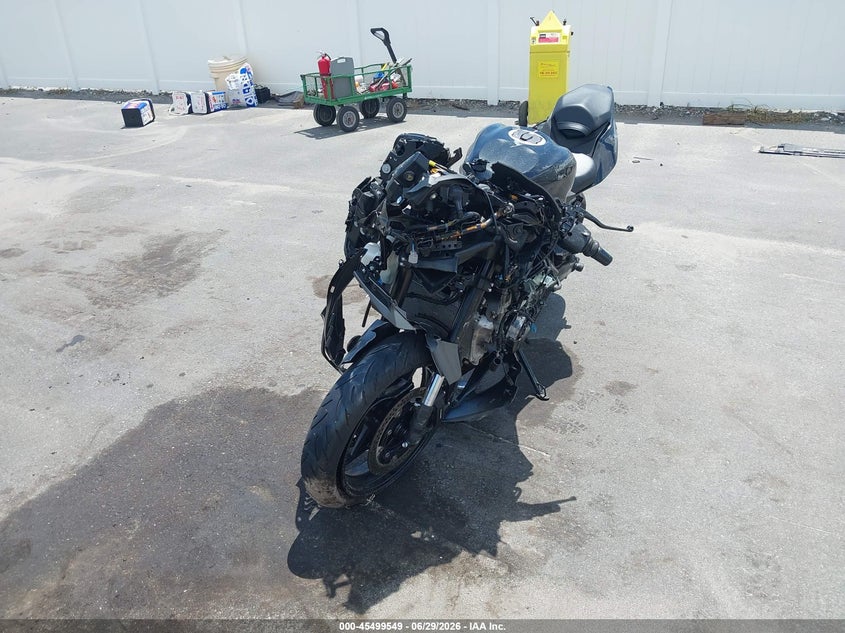 2026 Kawasaki Zx VIN ML5ZXCS15TDA47335 IAAI salvage auction — FRONT END, Wait Title, sold $250 on 2026-10-06 (photo 2)