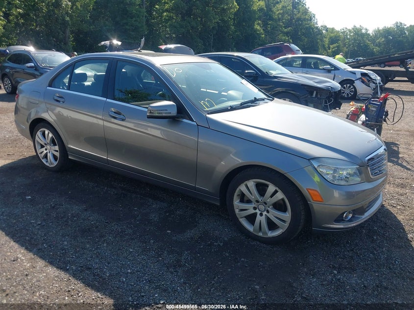 2011 Mercedes-benz C-klasse VIN WDDGF8BB9BR159534 IAAI salvage auction — WATER/FLOOD, Salvage (Pennsylvania), sold $825 on 2026-08-19 (photo 1)