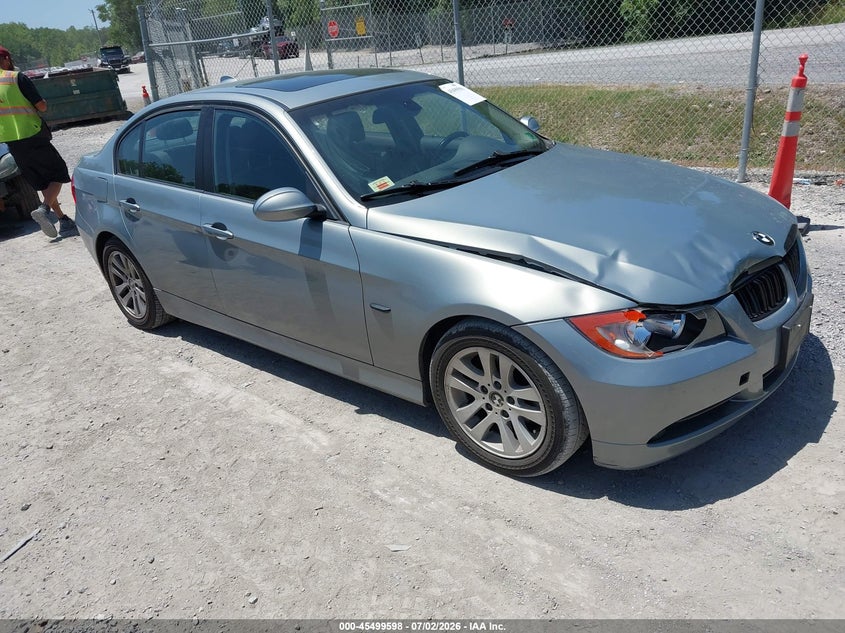 2006 BMW 3 series VIN WBAVB13516KX46531 IAAI salvage auction — FRONT END, Clear (Virginia), sold $400 on 2026-07-28 (photo 1)