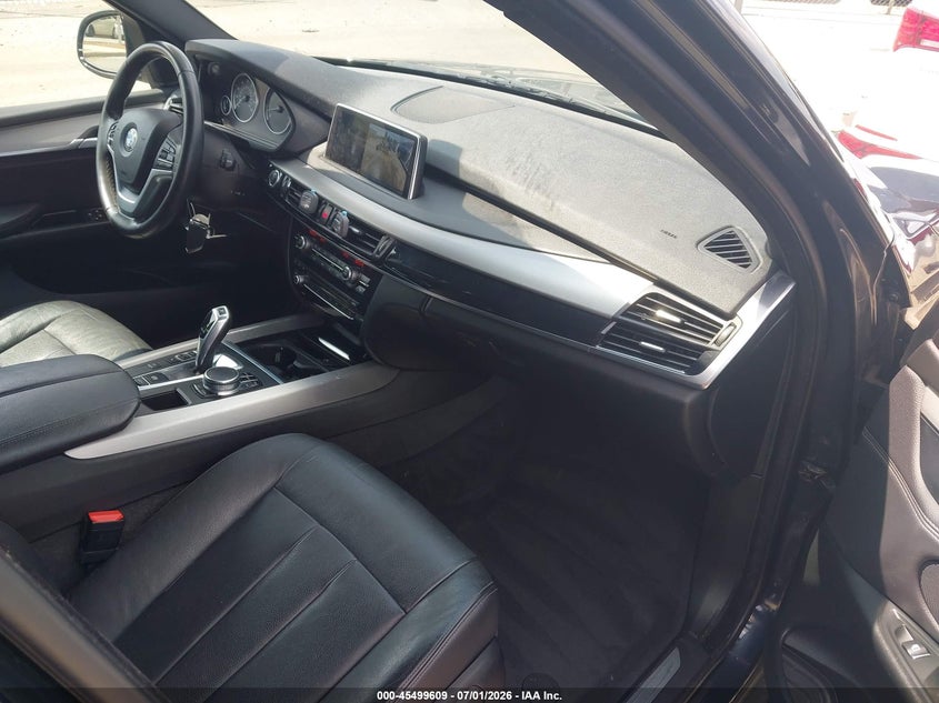 2017 BMW X5 VIN 5UXKR0C36H0V78554 IAAI salvage auction — RIGHT SIDE, Salvage Title, sold $2,550 on 2026-07-29 (photo 5)