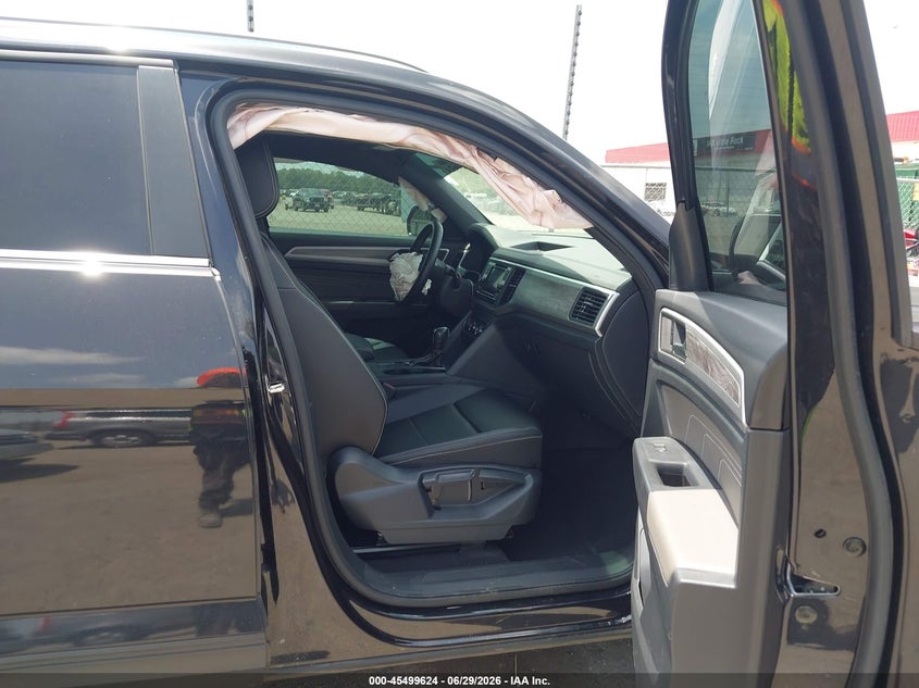 2023 Volkswagen Atlas cross sport VIN 1V2DC2CA1PC223695 IAAI salvage auction — FRONT END, Salvage (Arkansas), sold $9,250 on 2026-08-12 (photo 5)