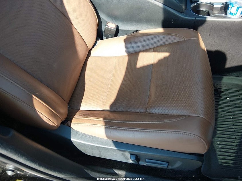 2018 Toyota Highlander VIN 5TDDZRFH5JS858457 IAAI salvage auction — UNKNOWN, Salvage Title, sold $10,100 on 2026-07-30 (photo 5)