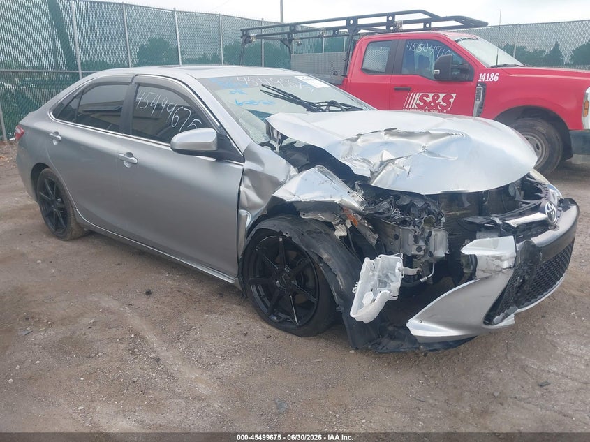 2015 Toyota Camry VIN 4T1BF1FK3FU480618 IAAI salvage auction — RIGHT FRONT, Salvage (Indiana), sold $825 on 2026-07-22 (photo 1)