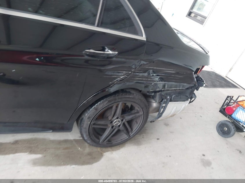 2014 Mercedes-benz E-klasse VIN WDDHF0EB7EA926737 IAAI salvage auction — FRONT & REAR, Original (Texas), sold $1,775 on 2026-08-22 (photo 6)